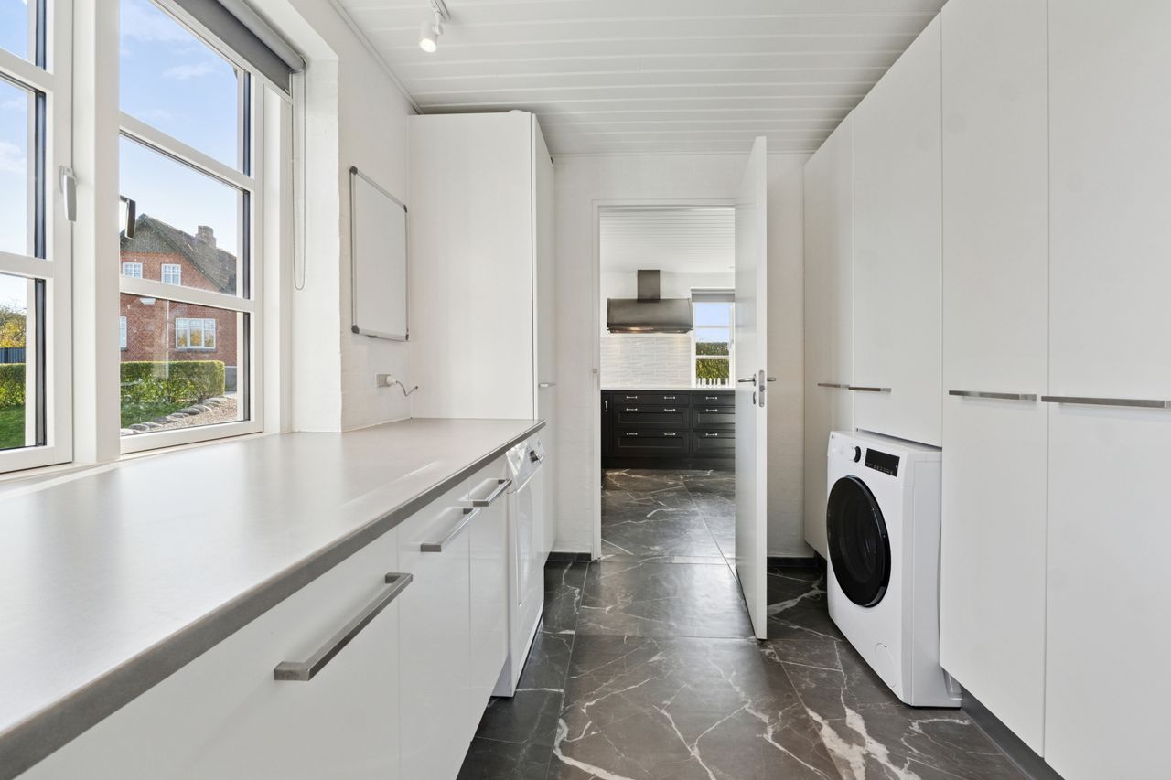 Ejendomsbillede 3 af 36