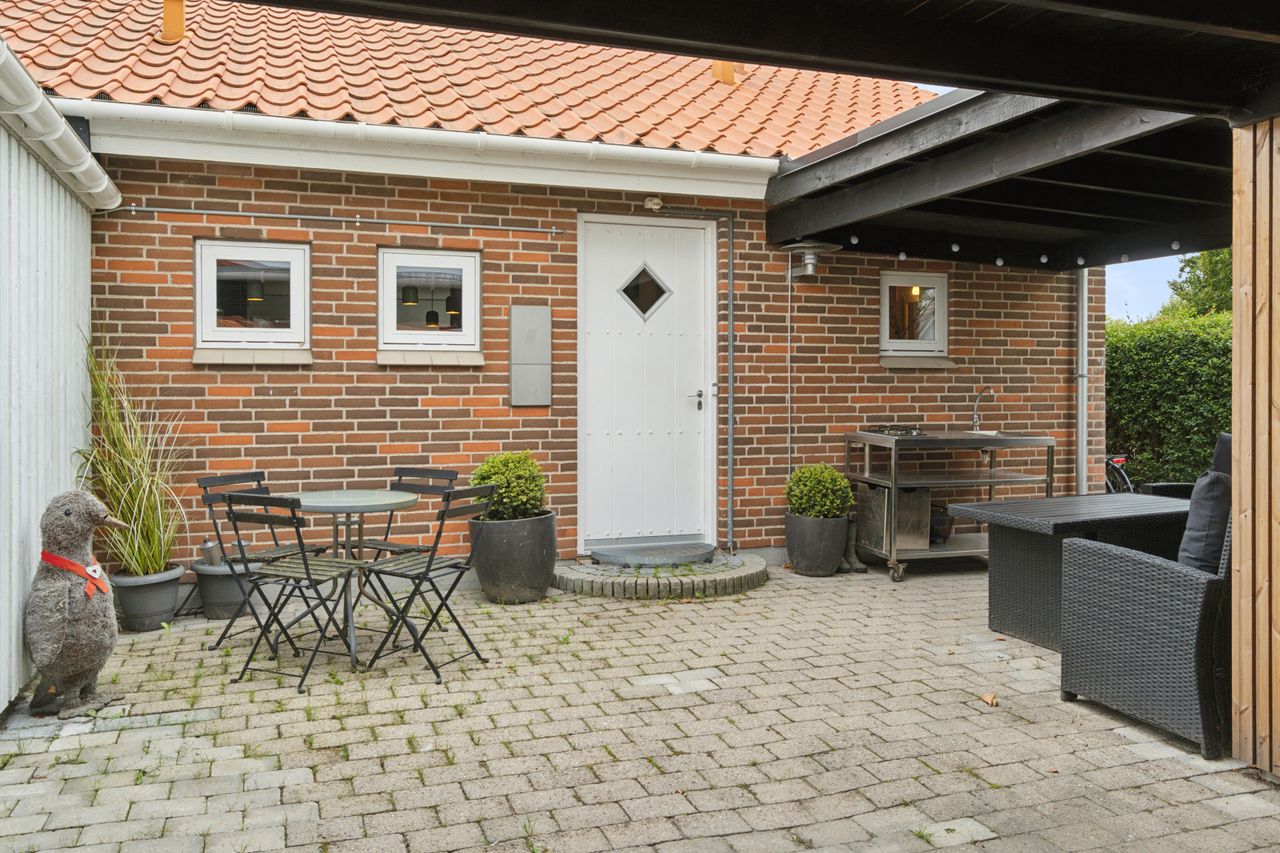 Ejendomsbillede 3 af 17