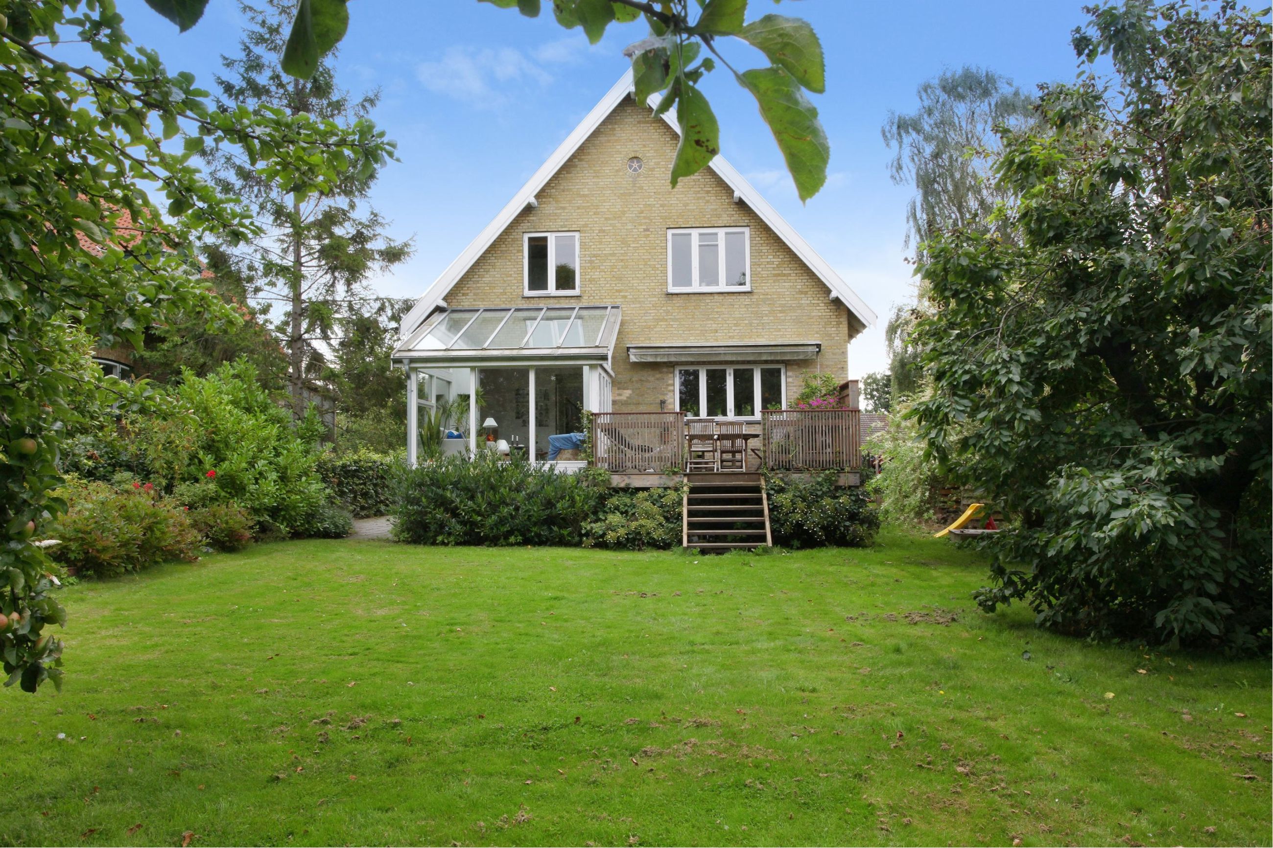 Damstien 12 Villa