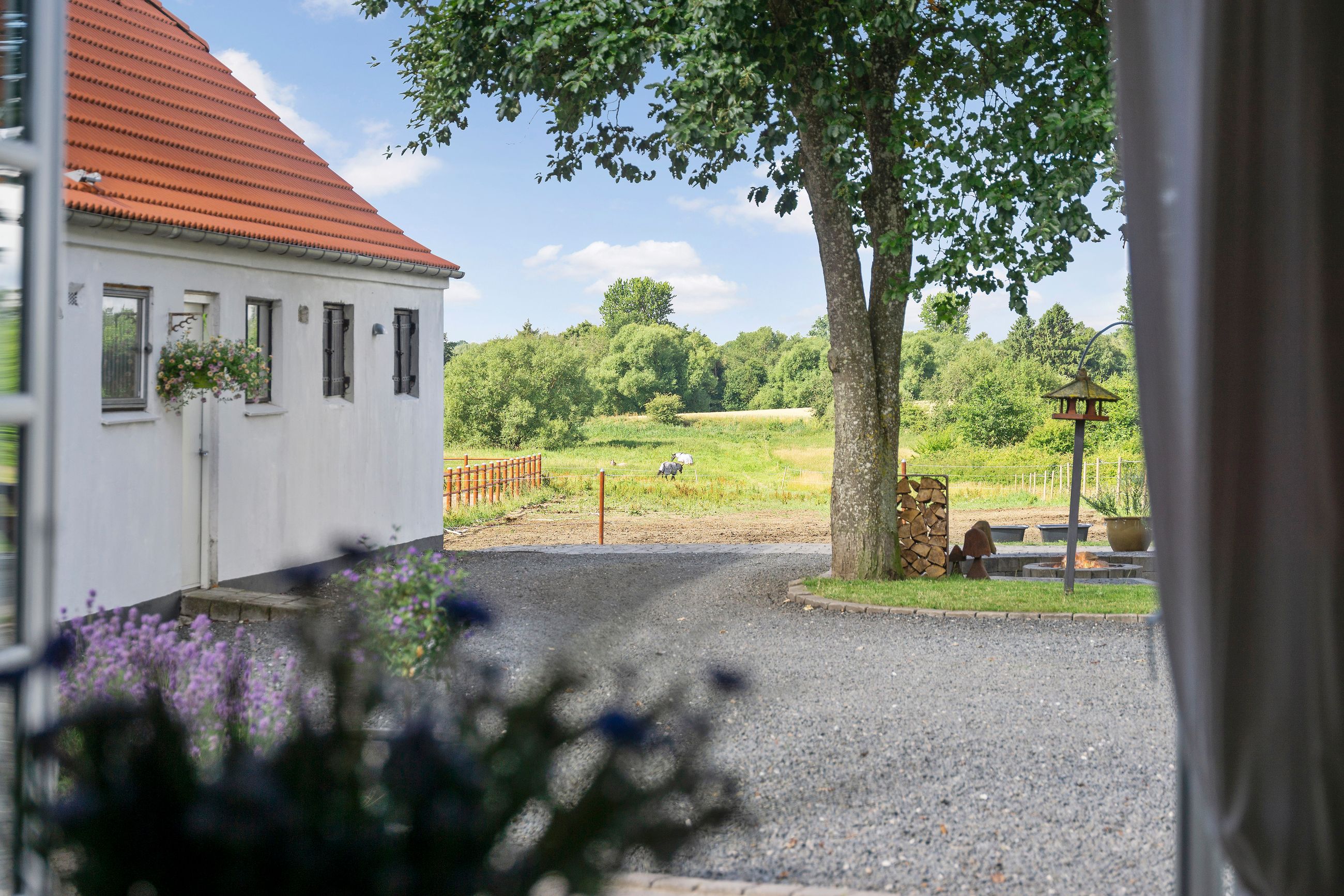 Trønninge Alle 9, Regstrup - Ejendommen