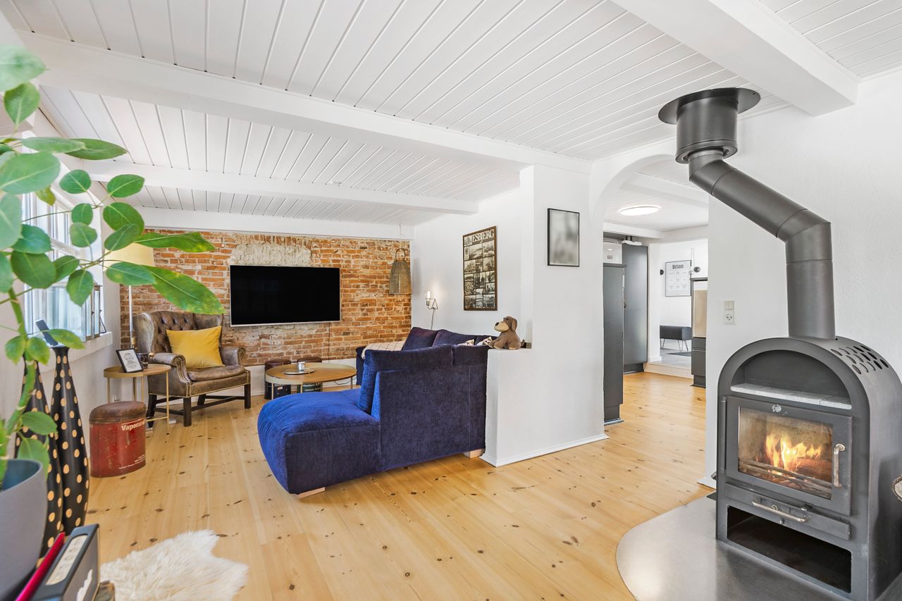 Ejendomsbillede 2 af 23