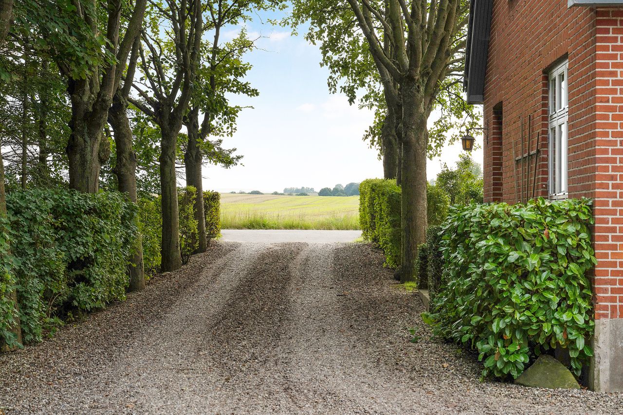 Ejendomsbillede 3 af 33