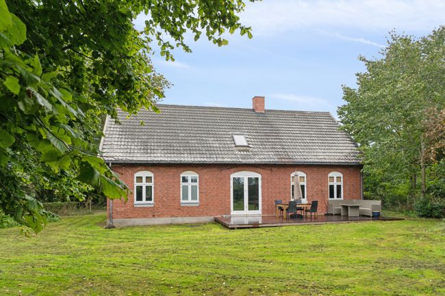 Oregårdsvej 2,  Landejendom