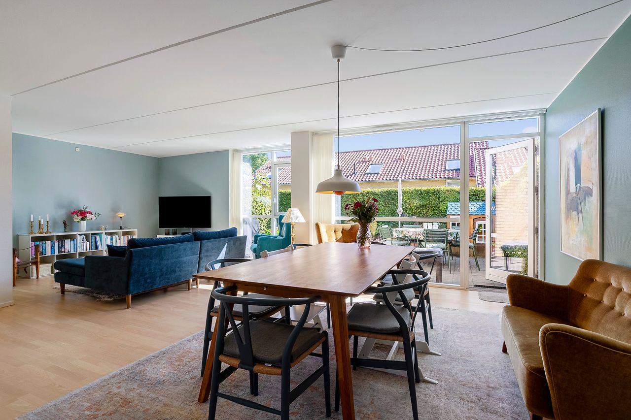 Ejendomsbillede 3 af 18