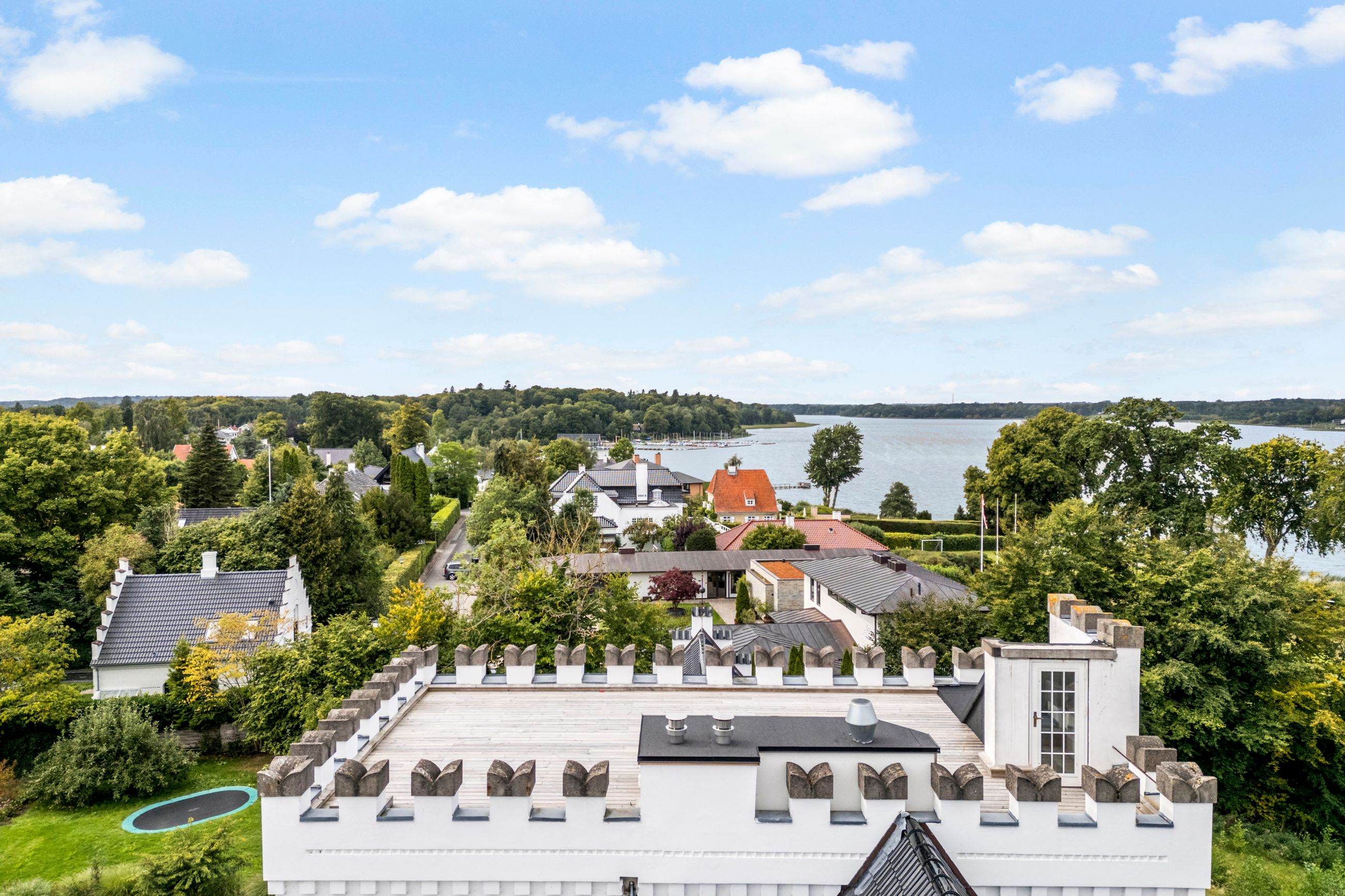 Dronninggårds Alle 82, Holte - 10-Omraade