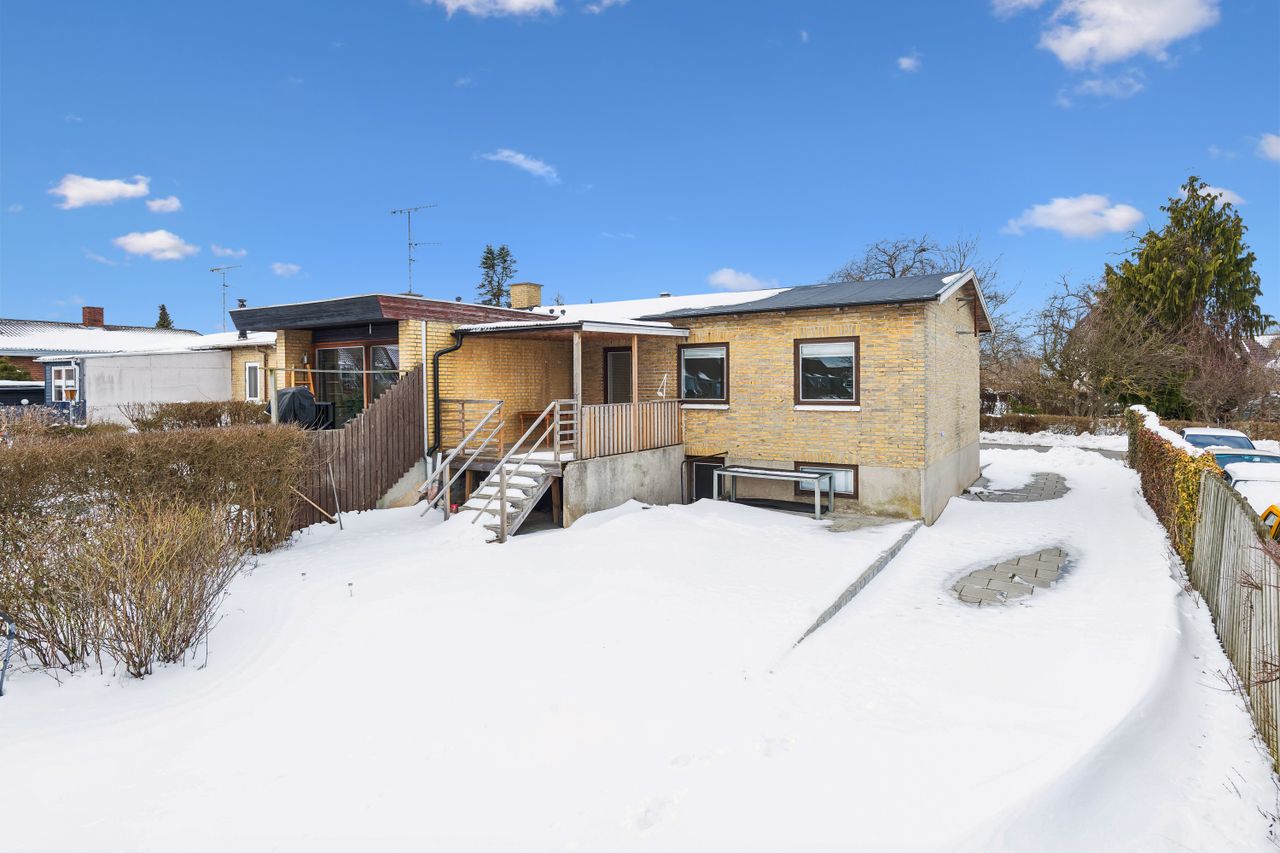 Ejendomsbillede 2 af 23