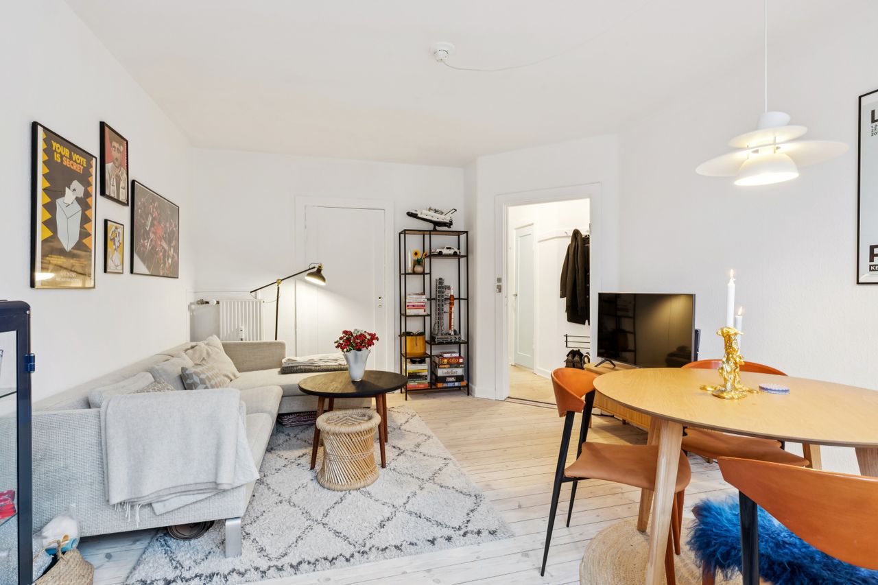 Ejendomsbillede 2 af 20