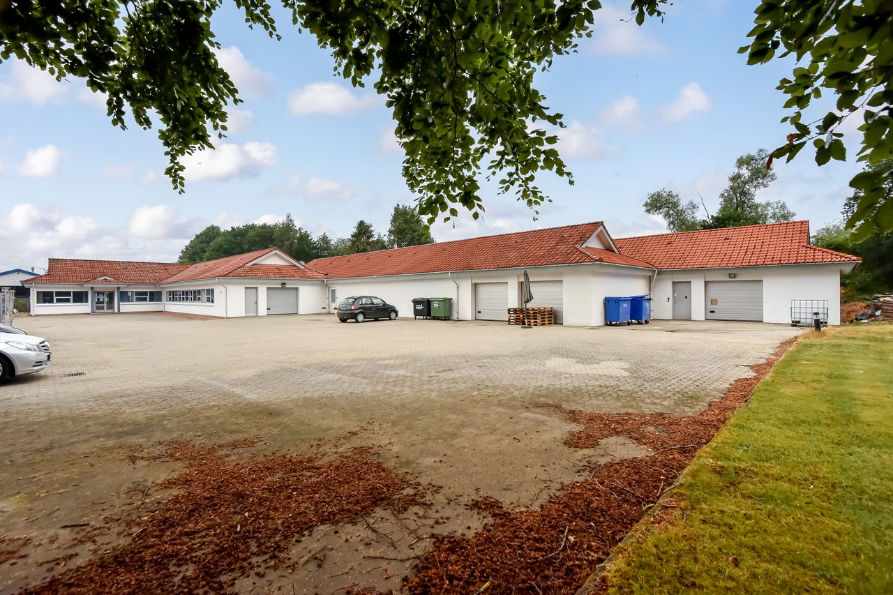 Ejendomsbillede 2 af 14