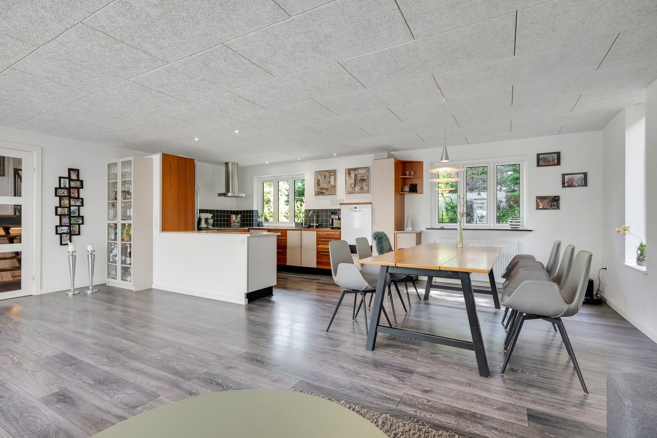 Ejendomsbillede 3 af 30