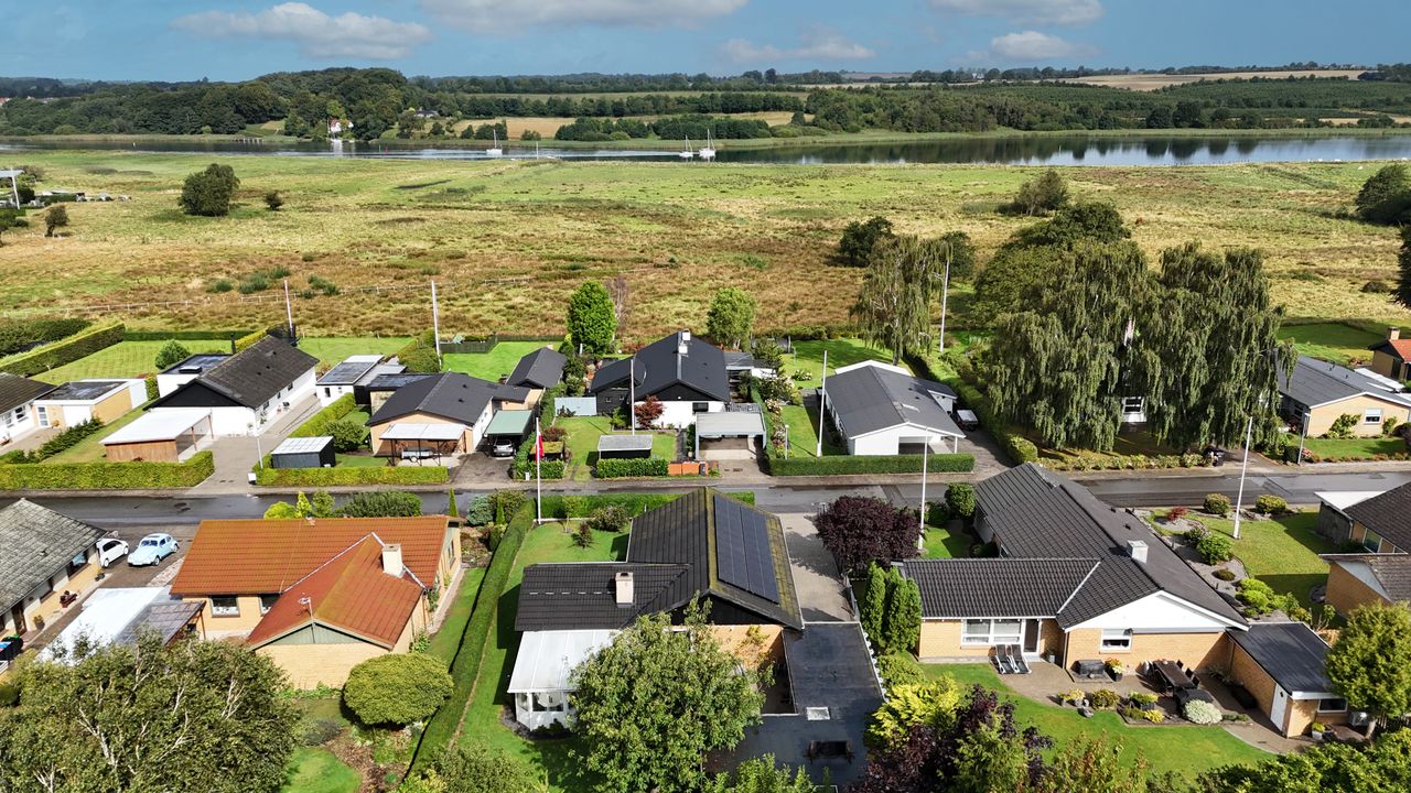 Ejendomsbillede 3 af 24