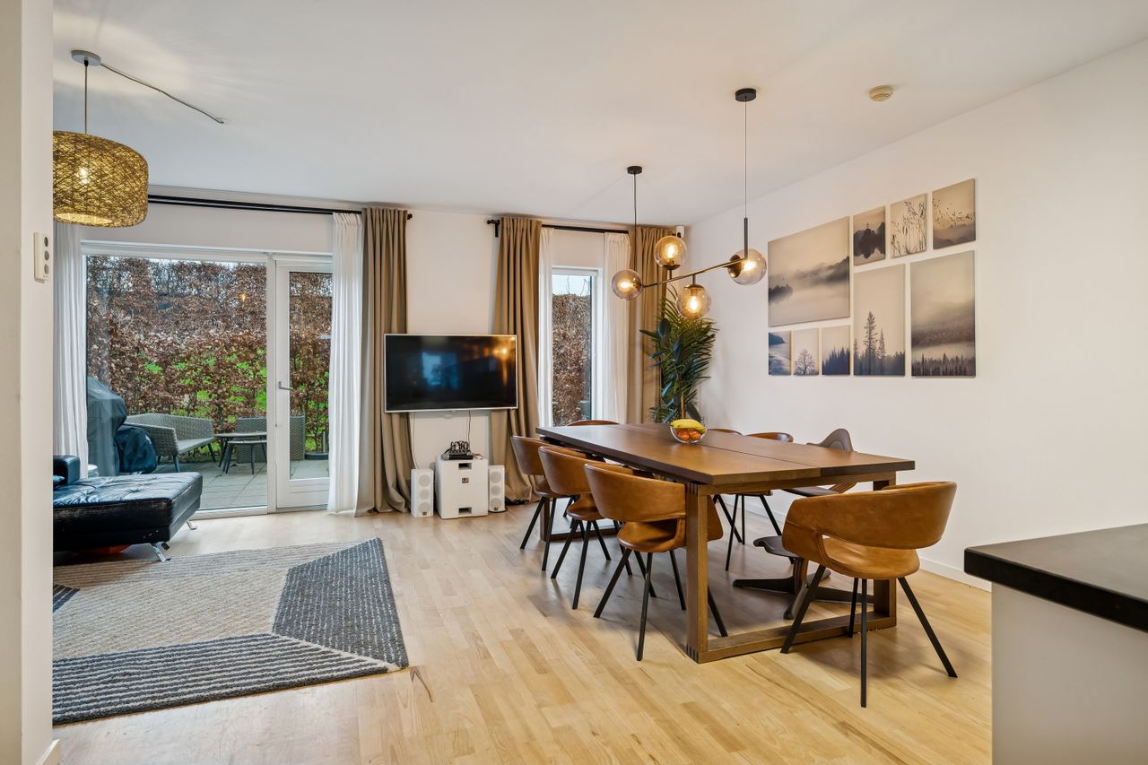 Ejendomsbillede 2 af 20