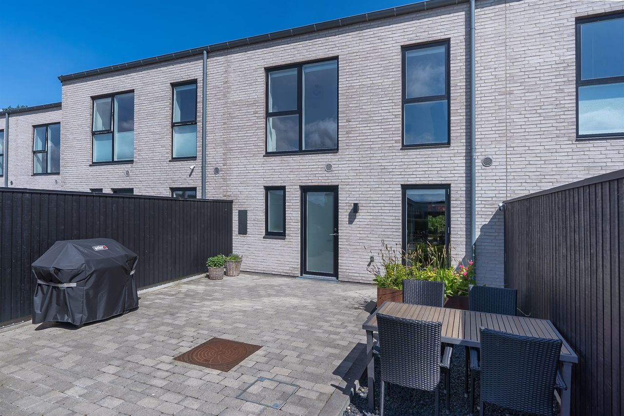 Ejendomsbillede 2 af 27