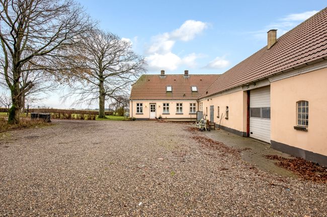 Brystrupvej 37,  Brystrup