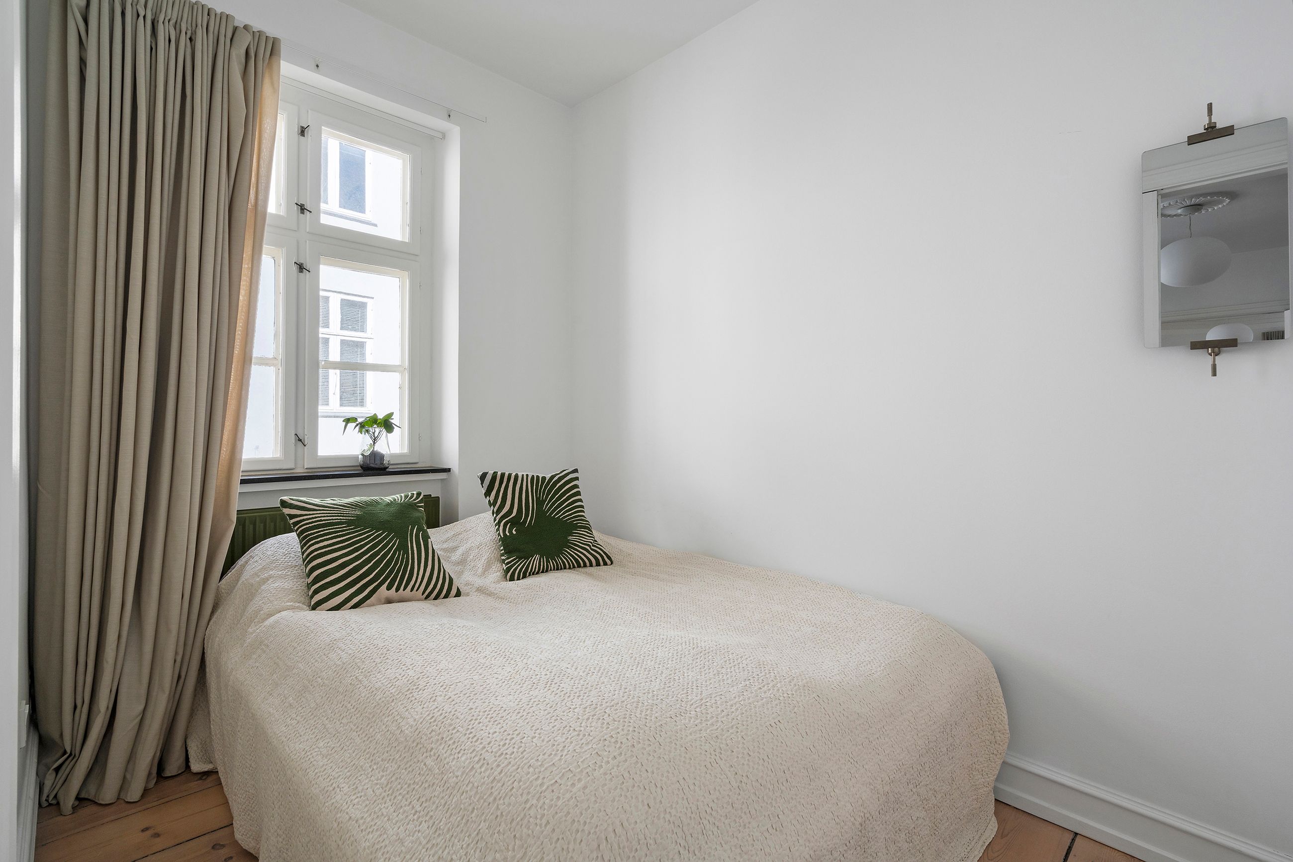 Hausergade 36, 2. th, København K - Soveværelse