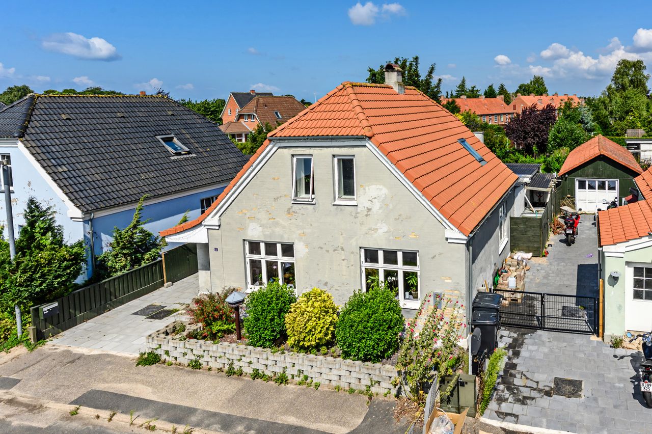 Ejendomsbillede 2 af 33