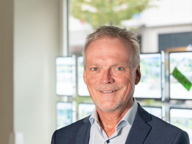 employee image
