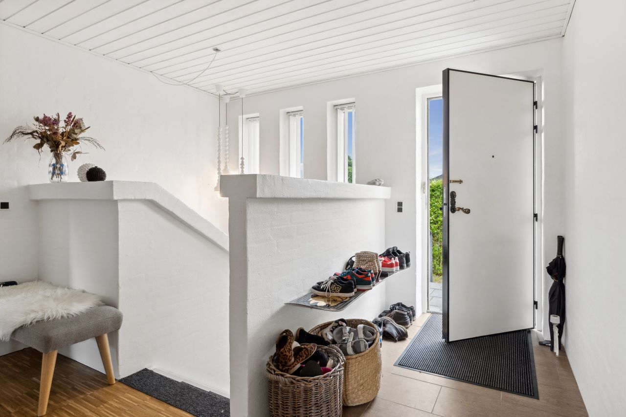 Ejendomsbillede 2 af 16