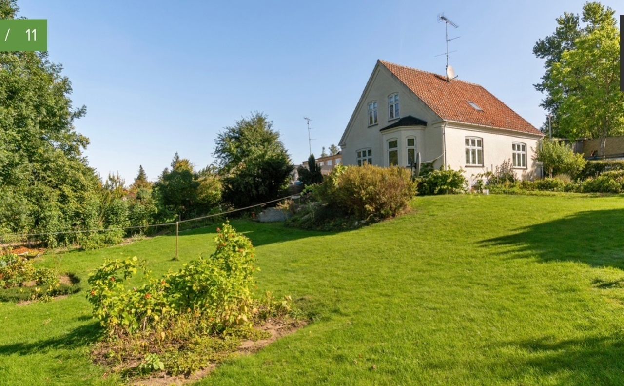 Ejendomsbillede 2 af 5