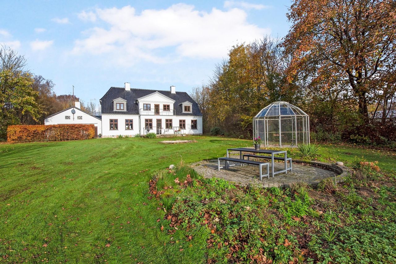 Ejendomsbillede 2 af 69