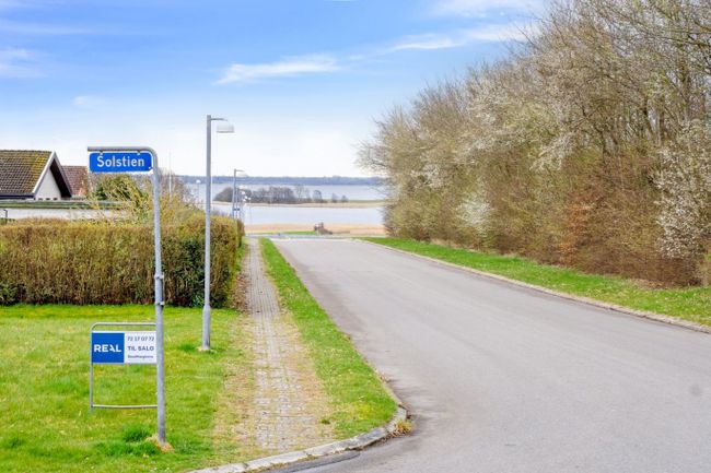 Solstien 2,  Helårsgrund