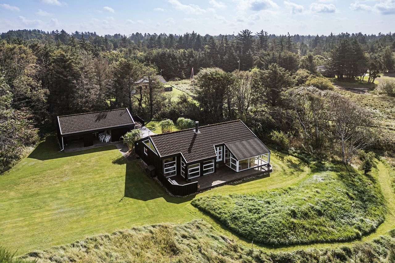 Ejendomsbillede 2 af 36