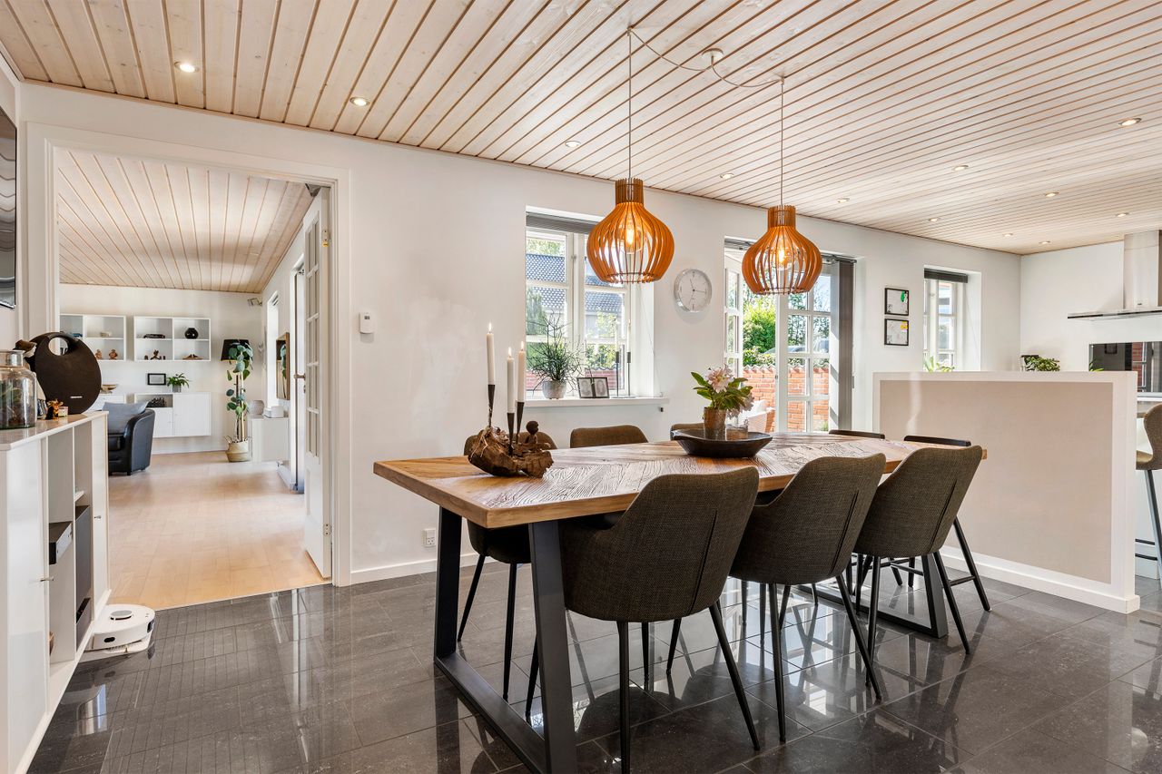 Ejendomsbillede 3 af 27