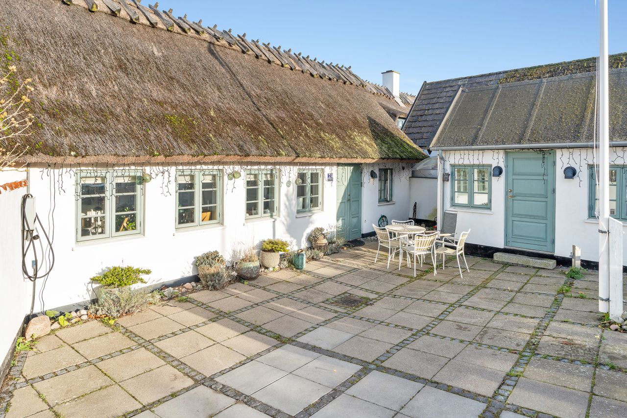 Ejendomsbillede 3 af 27