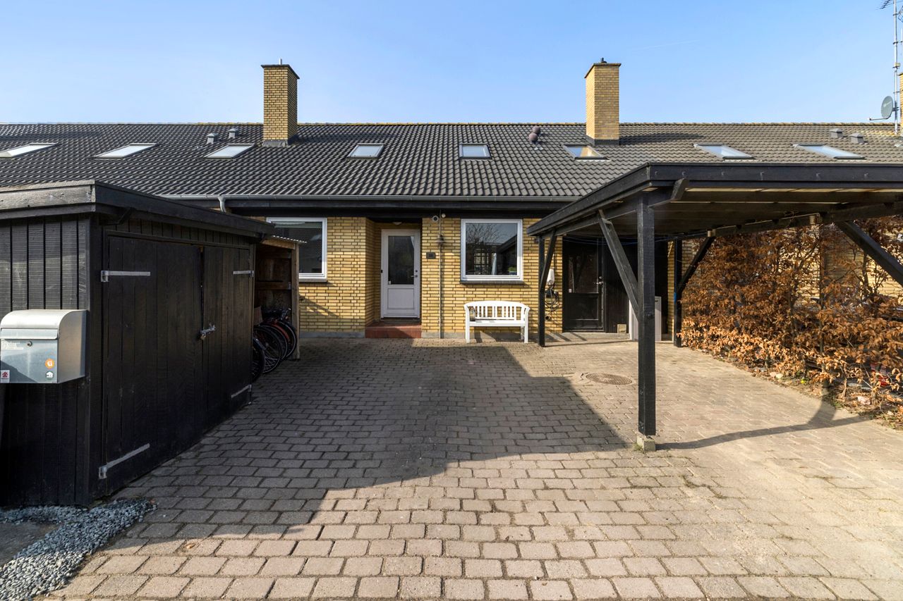 Ejendomsbillede 2 af 27