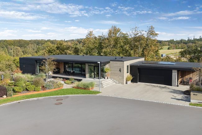 Vær Engvej 4,  Villa