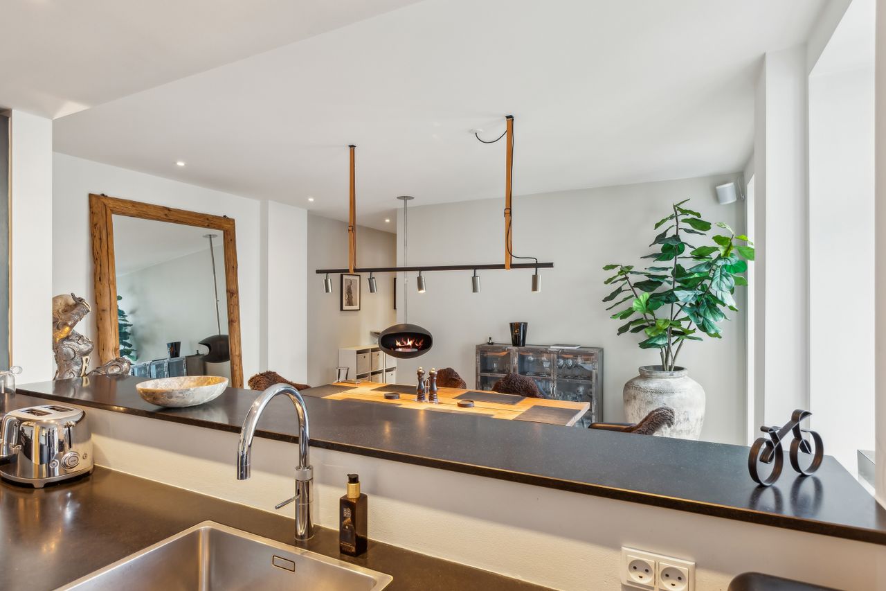 Ejendomsbillede 2 af 20