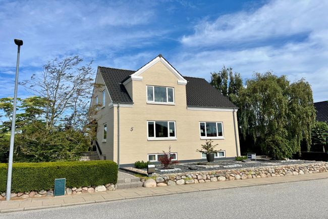 Højvangen 5,  Villa