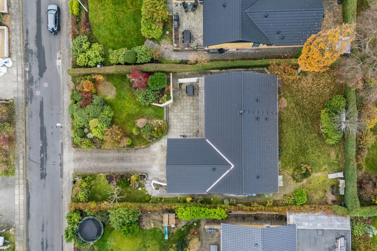 Ejendomsbillede 3 af 30