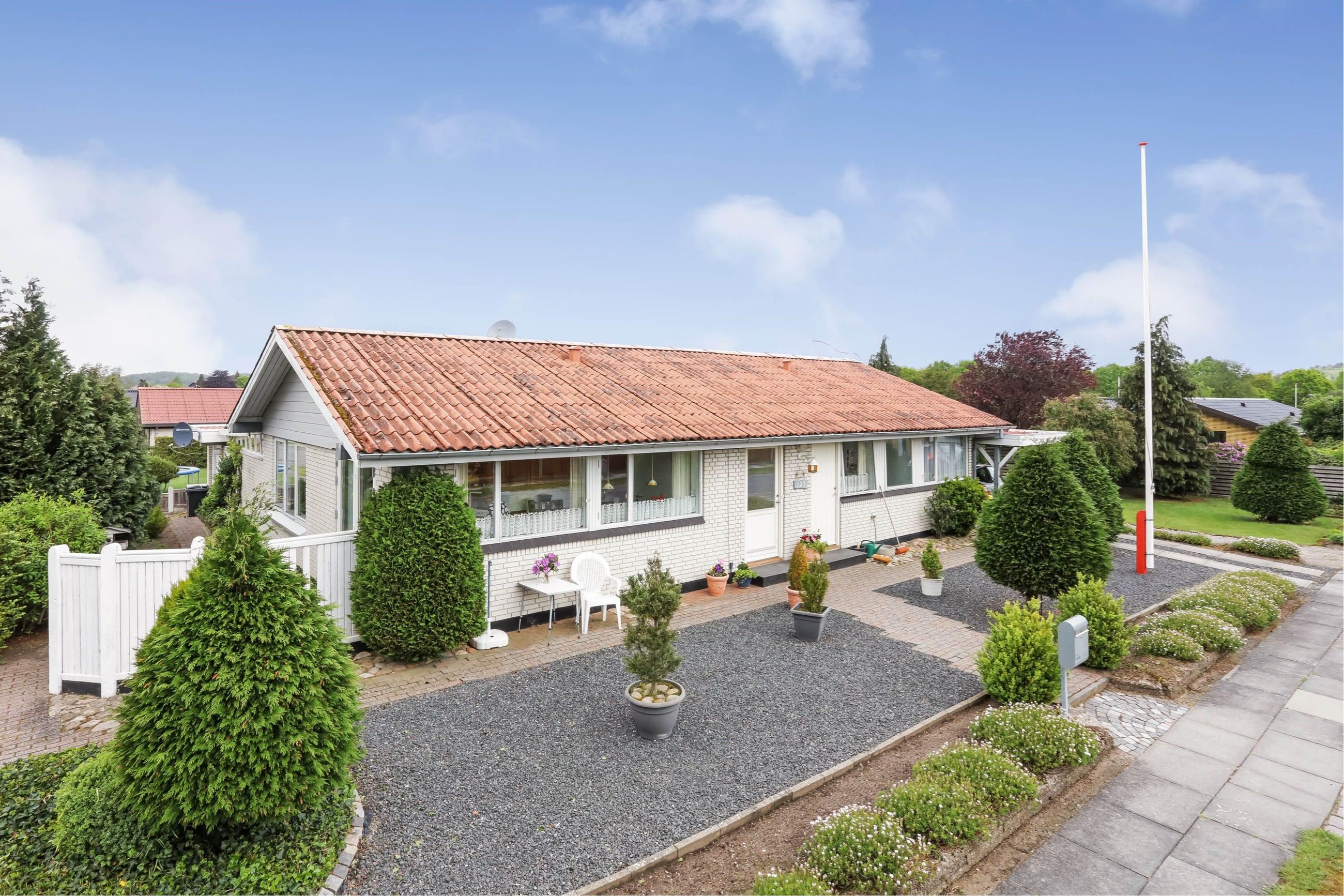 Ege Allé 123, Søholt Villa