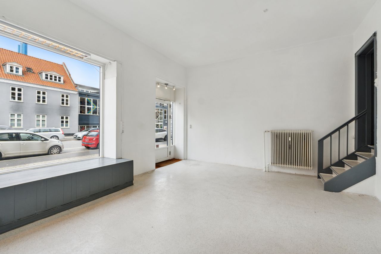 Ejendomsbillede 3 af 17