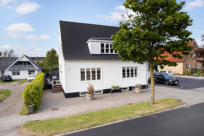 Frilandsvej 13,  Villa