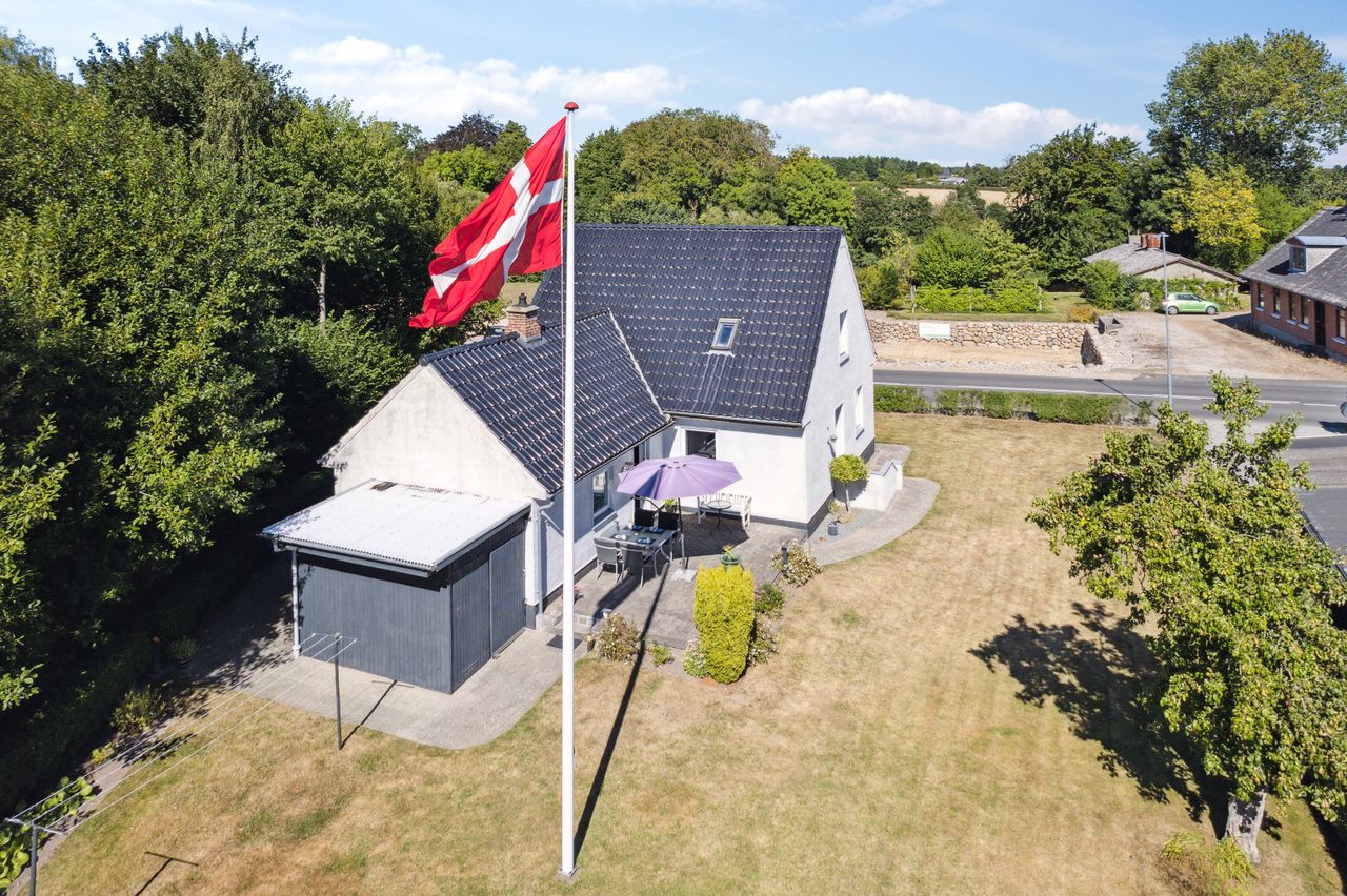 Ejendomsbillede 2 af 29