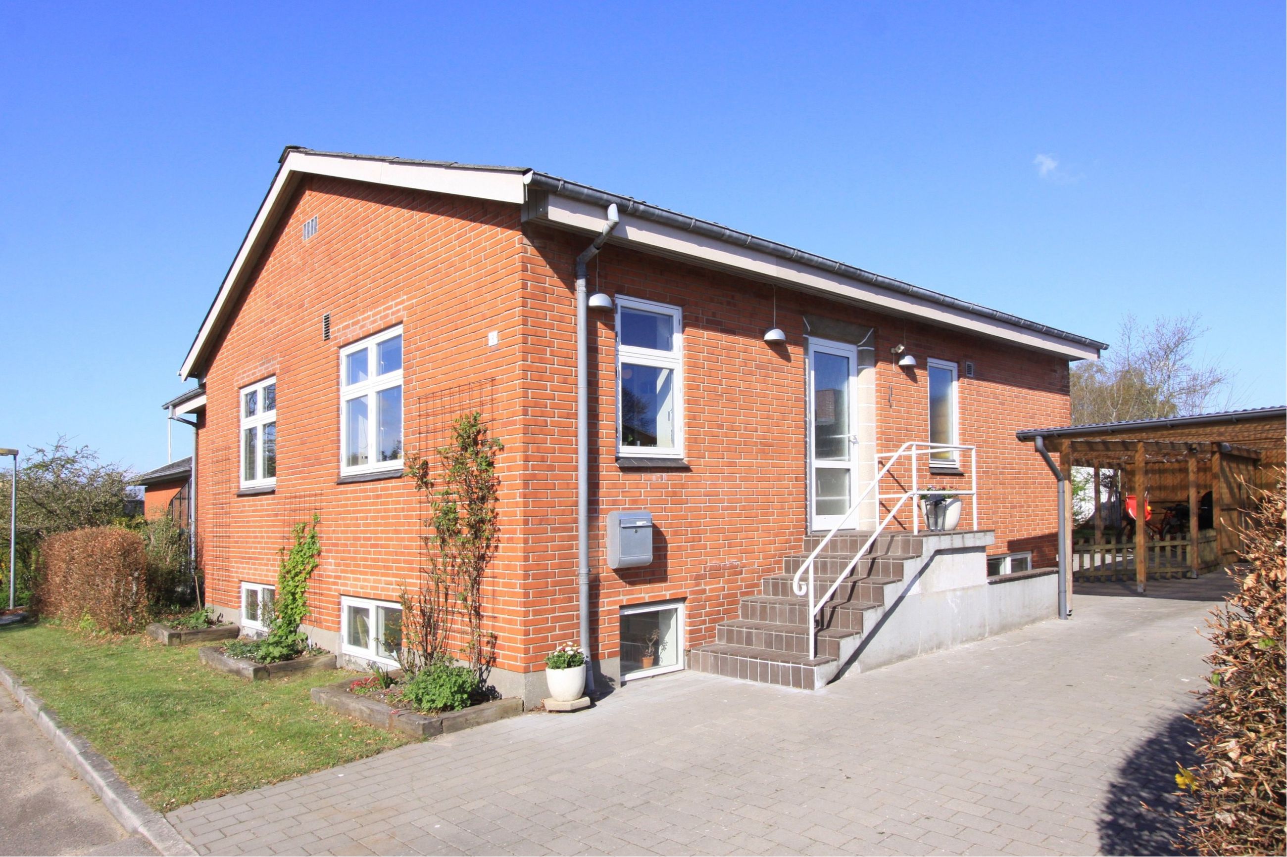 Bakkevej 8 Villa