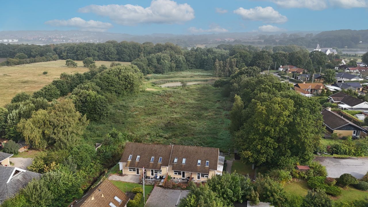 Ejendomsbillede 2 af 15