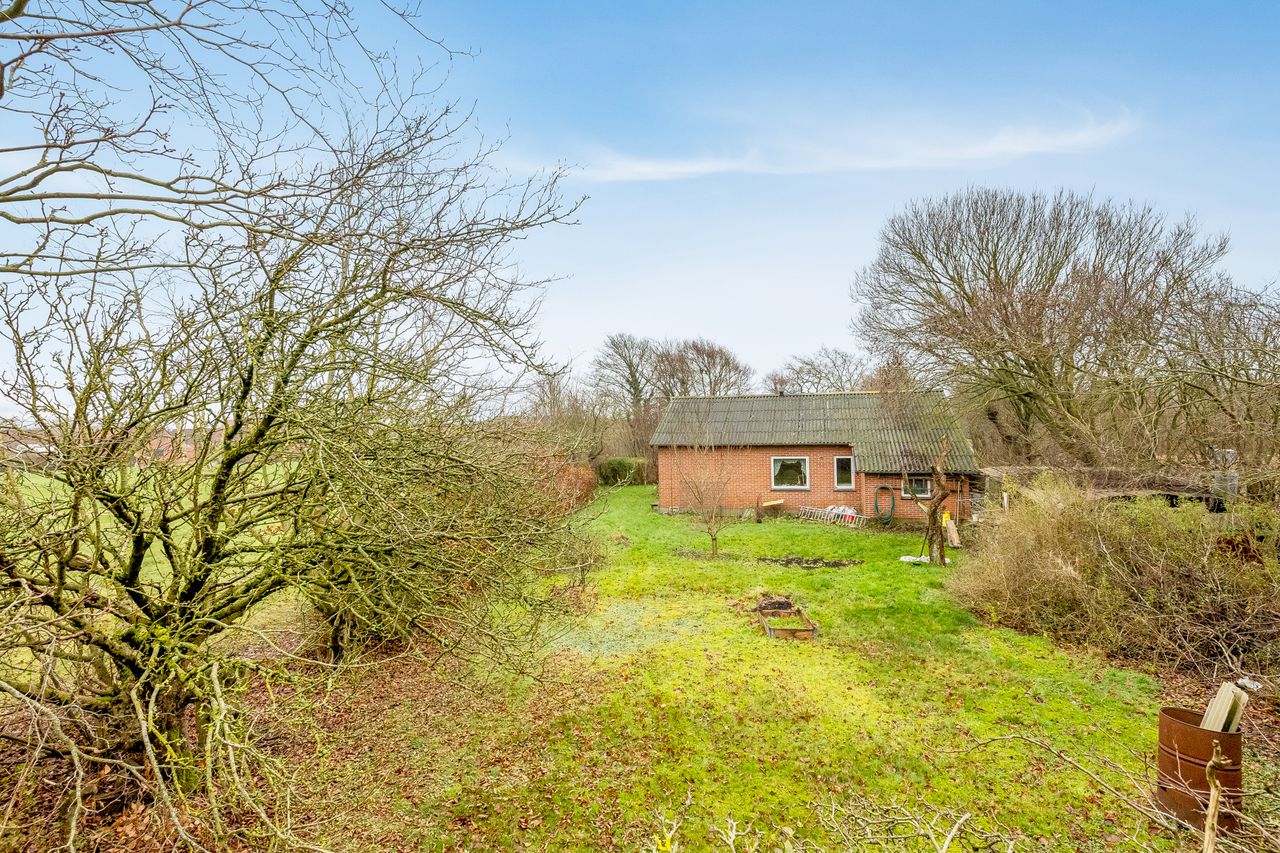 Ejendomsbillede 2 af 16