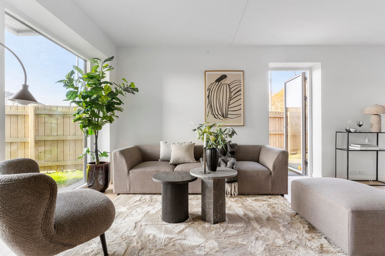 Ejendomsbillede 2 af 18