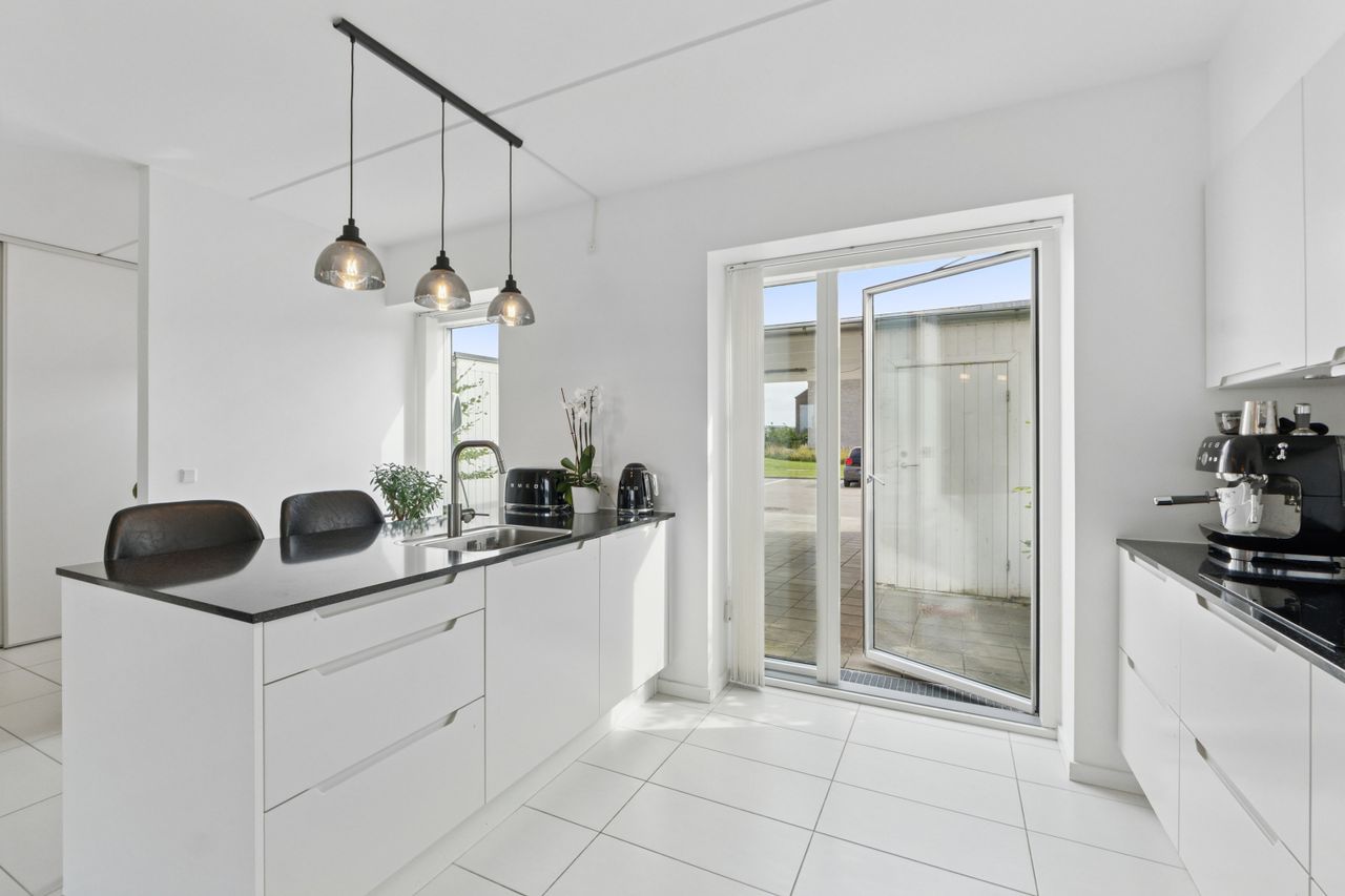 Ejendomsbillede 3 af 21