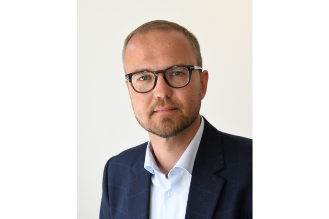 employee image