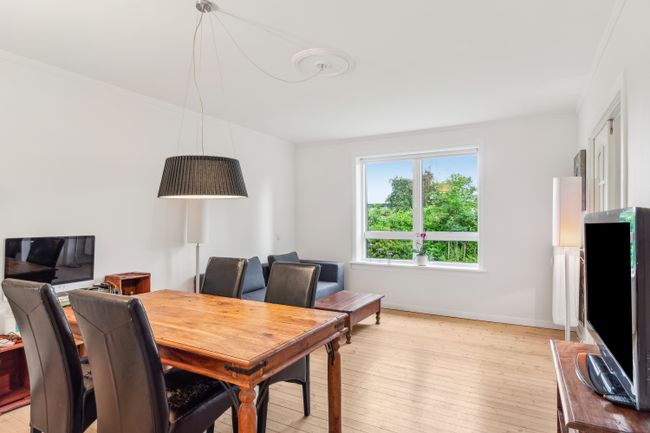 Tværbommen 13, st. tv