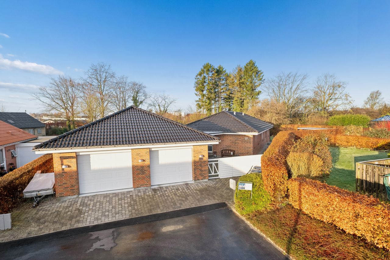 Ejendomsbillede 2 af 36