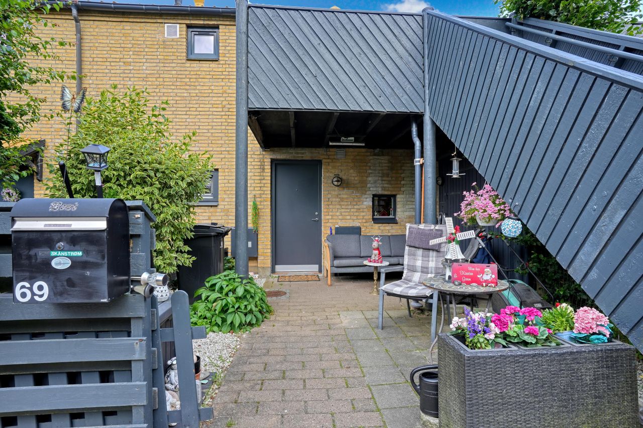 Ejendomsbillede 2 af 14