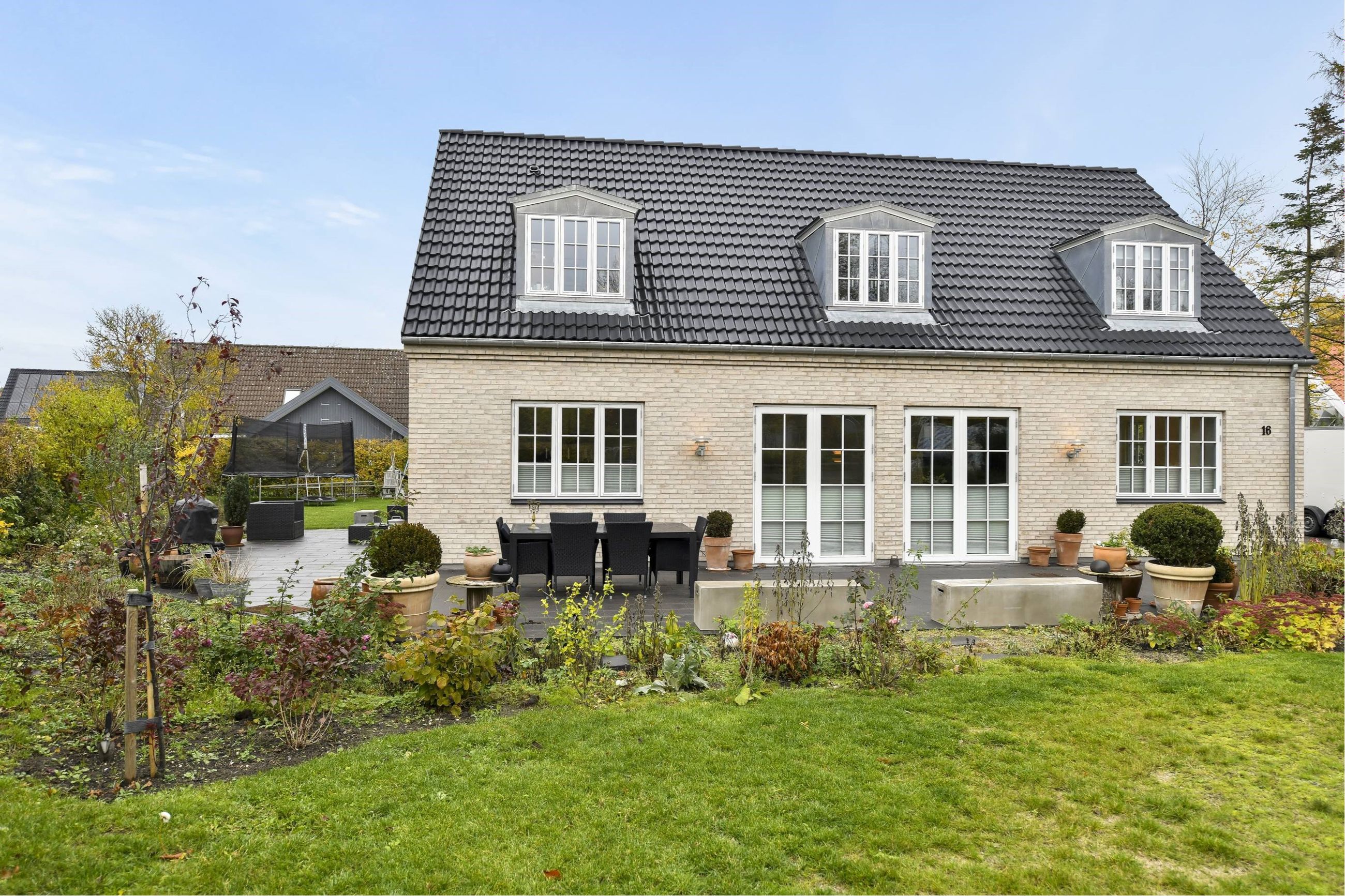 Hvissingegade 16 Villa