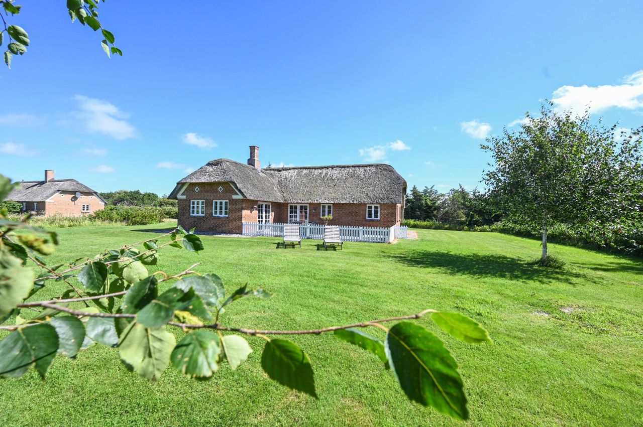 Ejendomsbillede 2 af 20