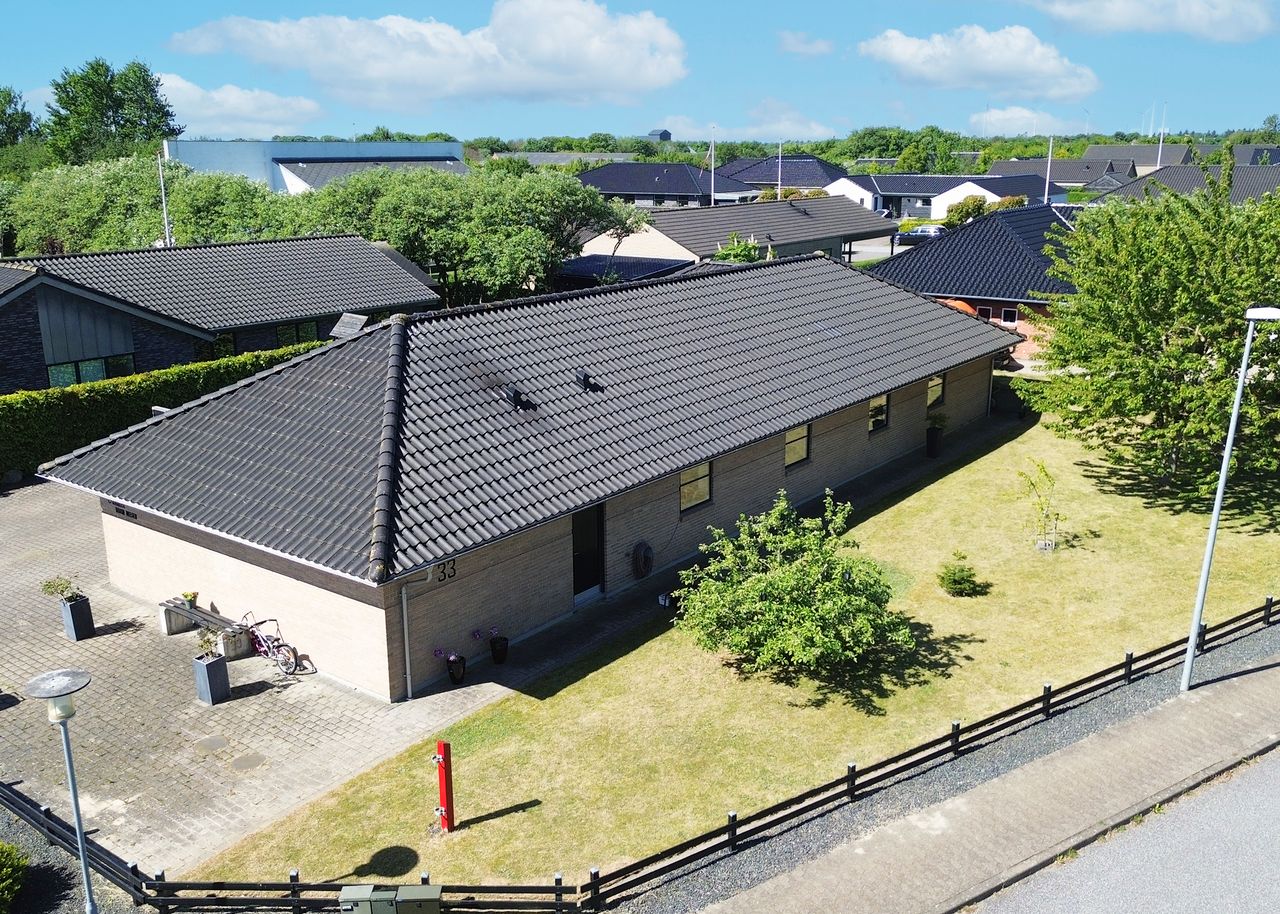 Ejendomsbillede 2 af 28