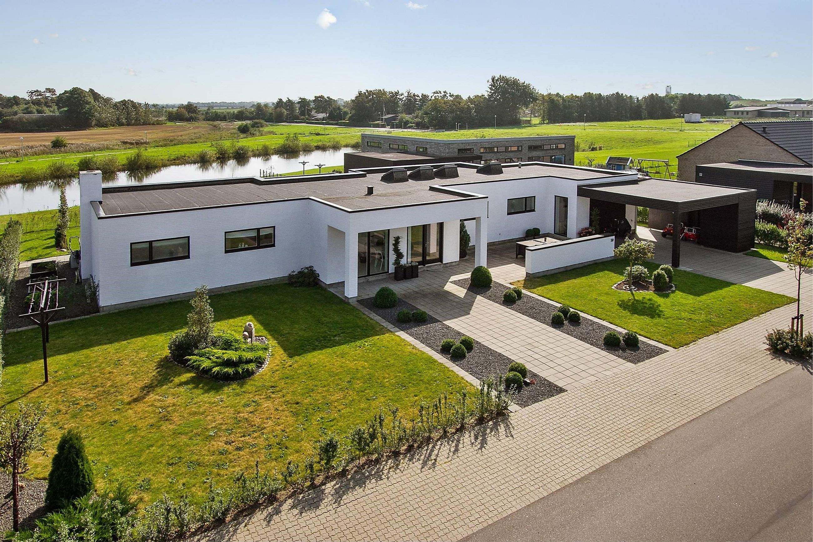 Under Linden 59 Villa