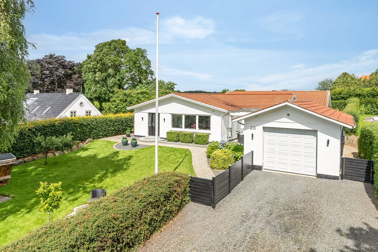 Ejendomsbillede 2 af 35